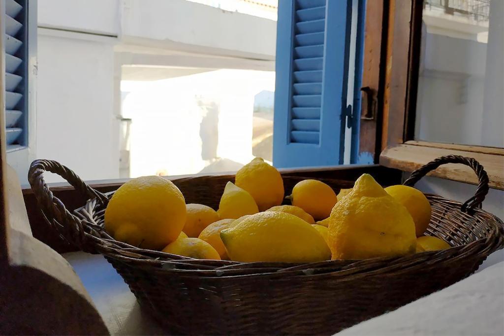 Ariadne,Traditional Apartment In Centre Of Poros Pórosz Kültér fotó